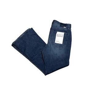 NWT DAZE DENIM Womens‎ Flare Jeans Bootcut Distressed Dark Wash Size 32P